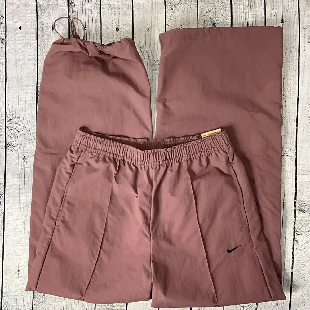 NIKE Standard Fit Mid Rise Full Length Track Pants